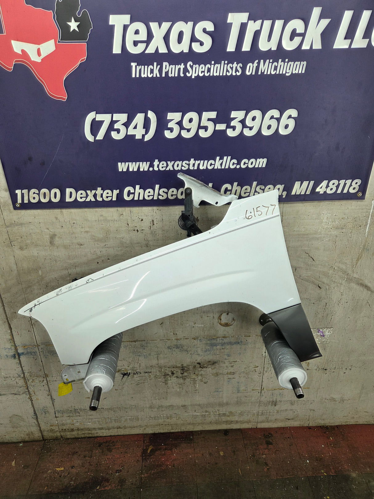 1999-2006 GMC Sierra / Yukon 1500 2500 3500 HD Driver Front Fender