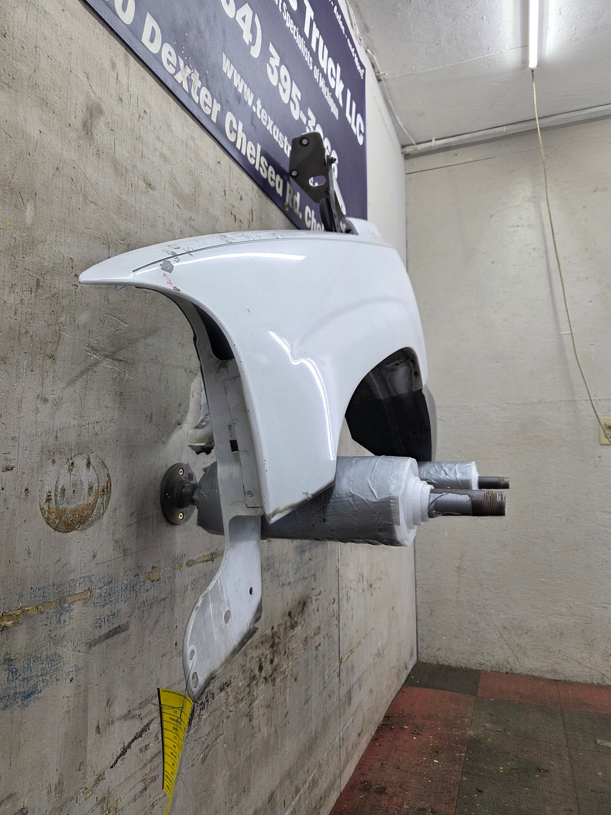 1999-2006 GMC Sierra / Yukon 1500 2500 3500 HD Driver Front Fender