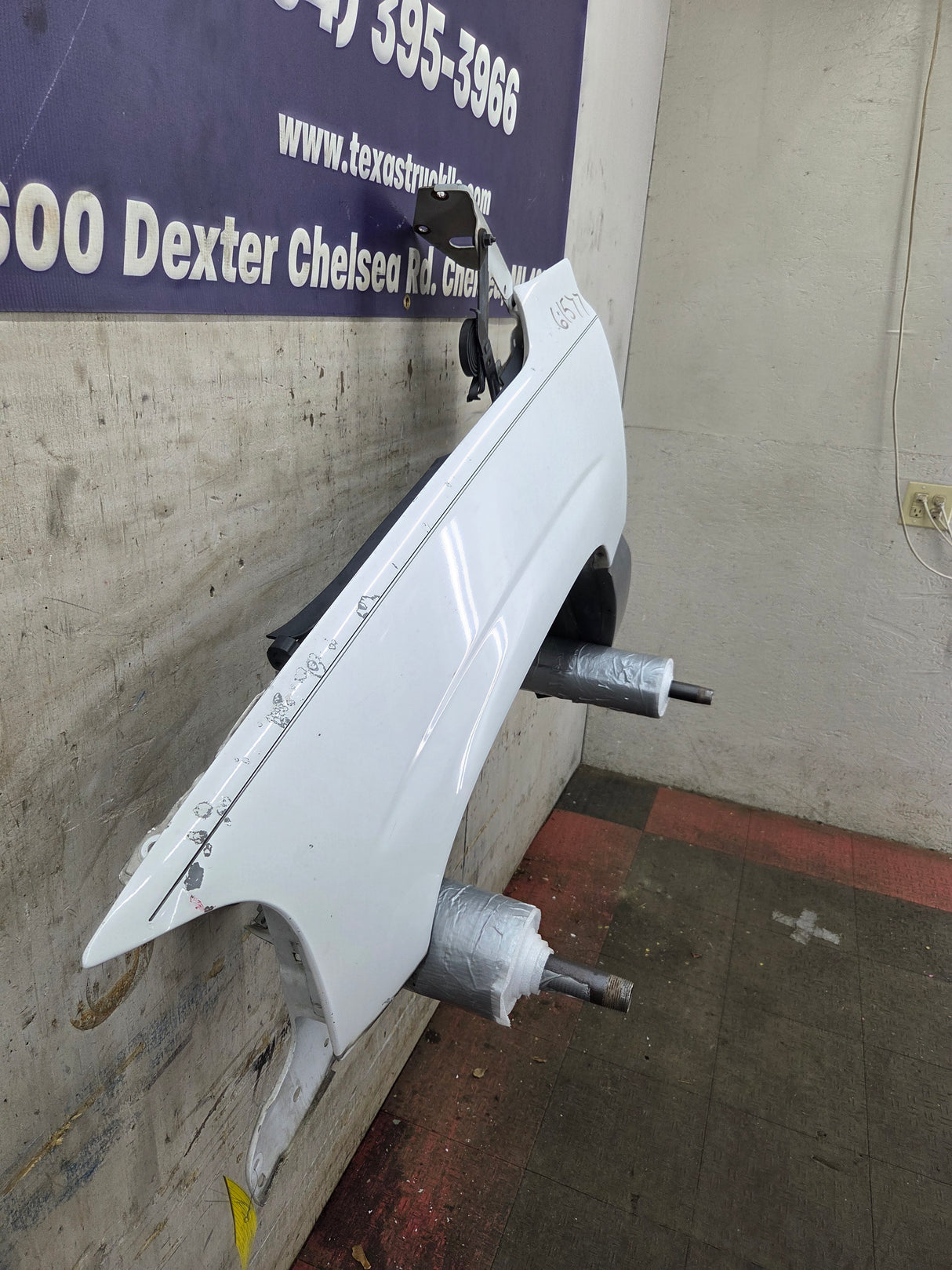 1999-2006 GMC Sierra / Yukon 1500 2500 3500 HD Driver Front Fender