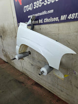 1999-2006 GMC Sierra / Yukon 1500 2500 3500 HD Passenger Side Front Fender
