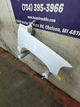 1999-2006 GMC Sierra / Yukon 1500 2500 3500 HD Passenger Side Front Fender