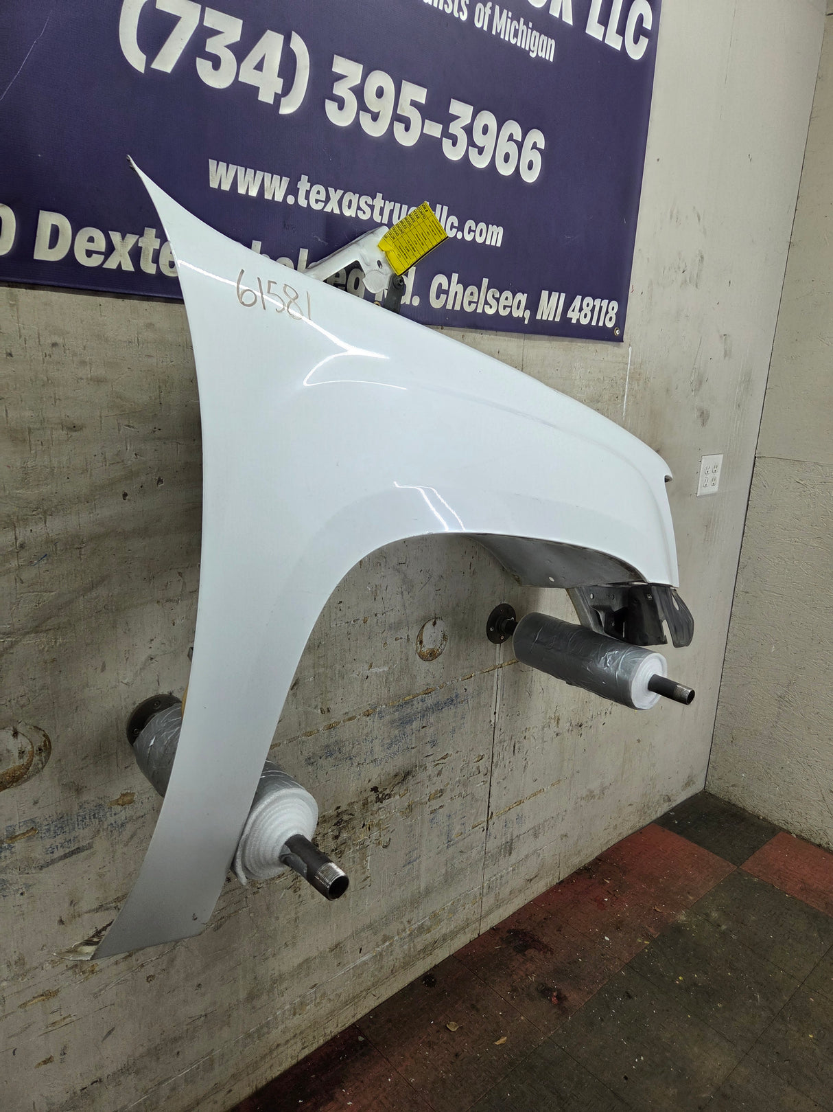 2007-2013 GMC Sierra Passenger Side Front RH Fender 1500 2500 3500 HD