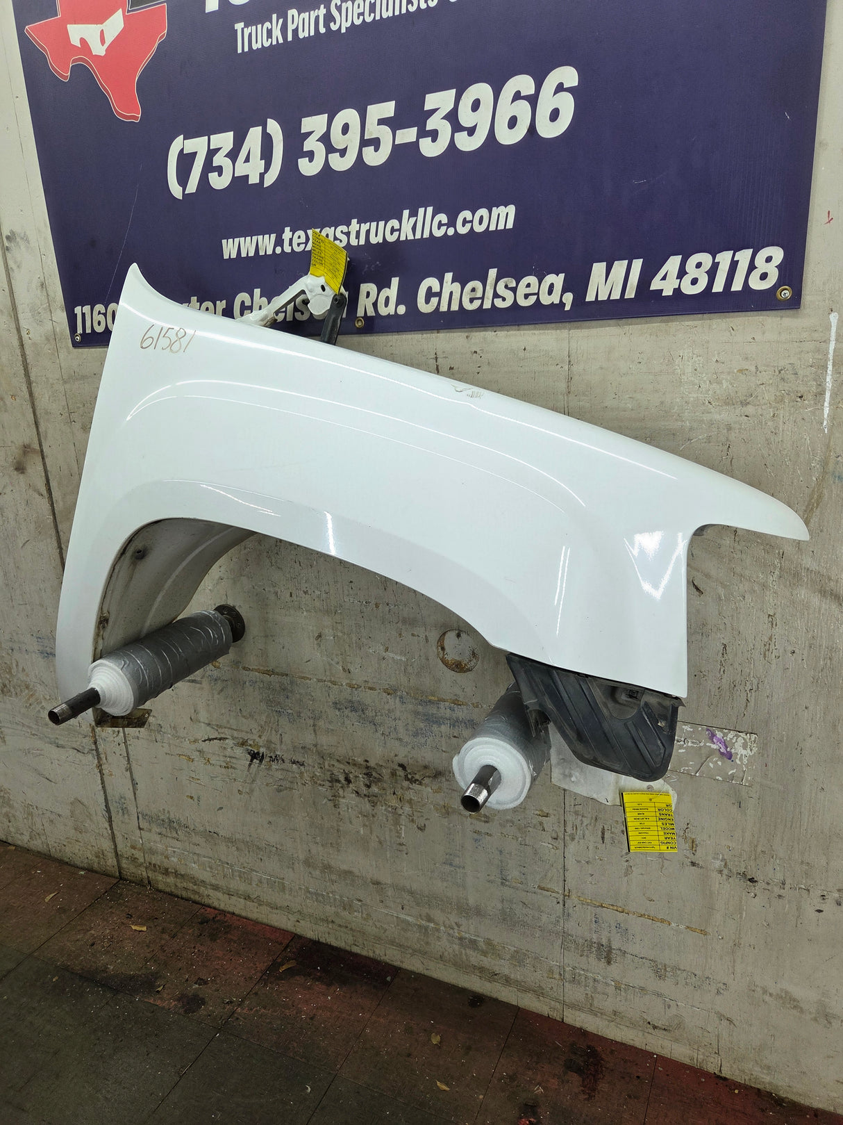 2007-2013 GMC Sierra Passenger Side Front RH Fender 1500 2500 3500 HD