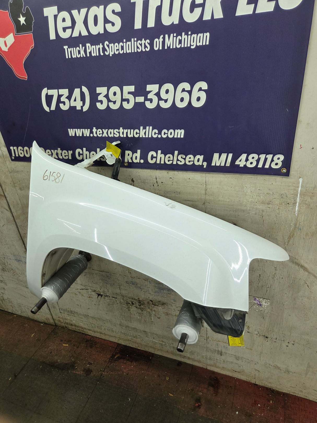 2007-2013 GMC Sierra Passenger Side Front RH Fender 1500 2500 3500 HD