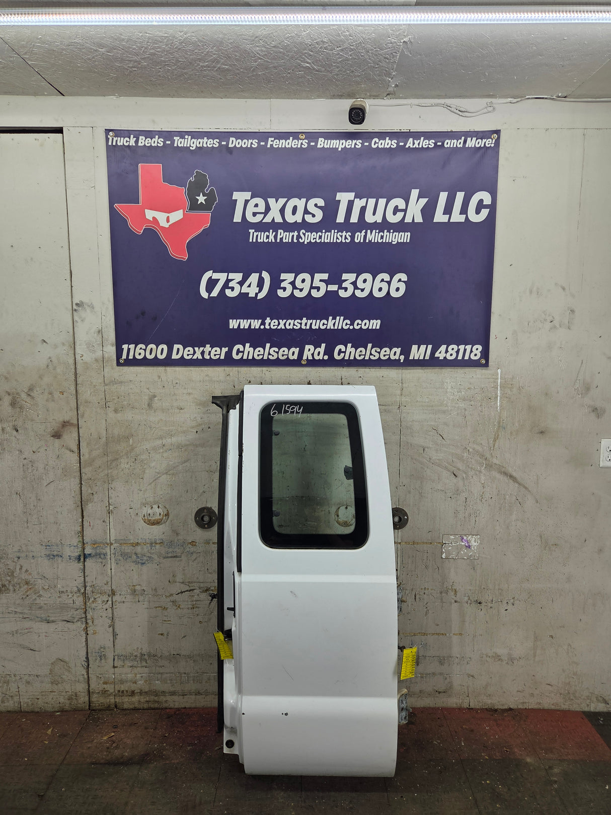 1999-2007 Ford Super Duty F250 F350 F450 F550 LH Extended Cab Driver Side Rear Door