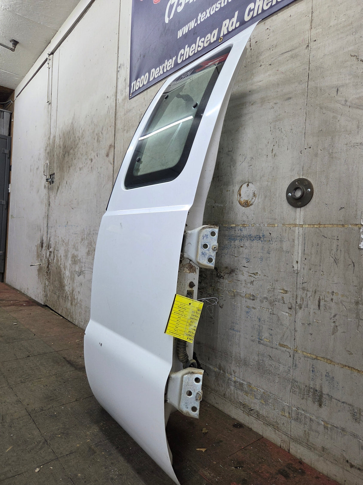 1999-2007 Ford Super Duty F250 F350 F450 F550 LH Extended Cab Driver Side Rear Door