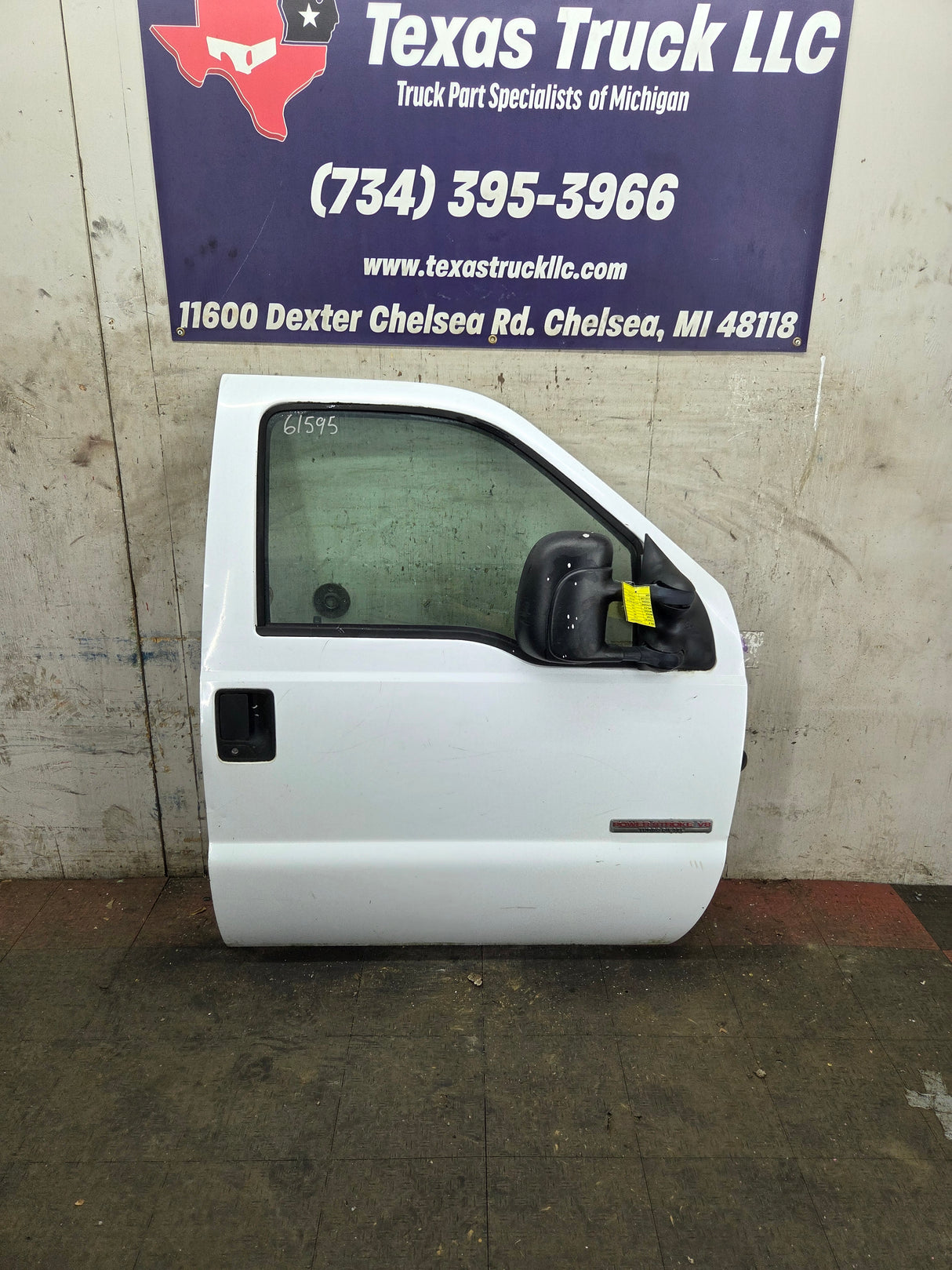 1999-2011 Ford Super Duty RH Passenger Side Front Door F250 F350 F450 F550