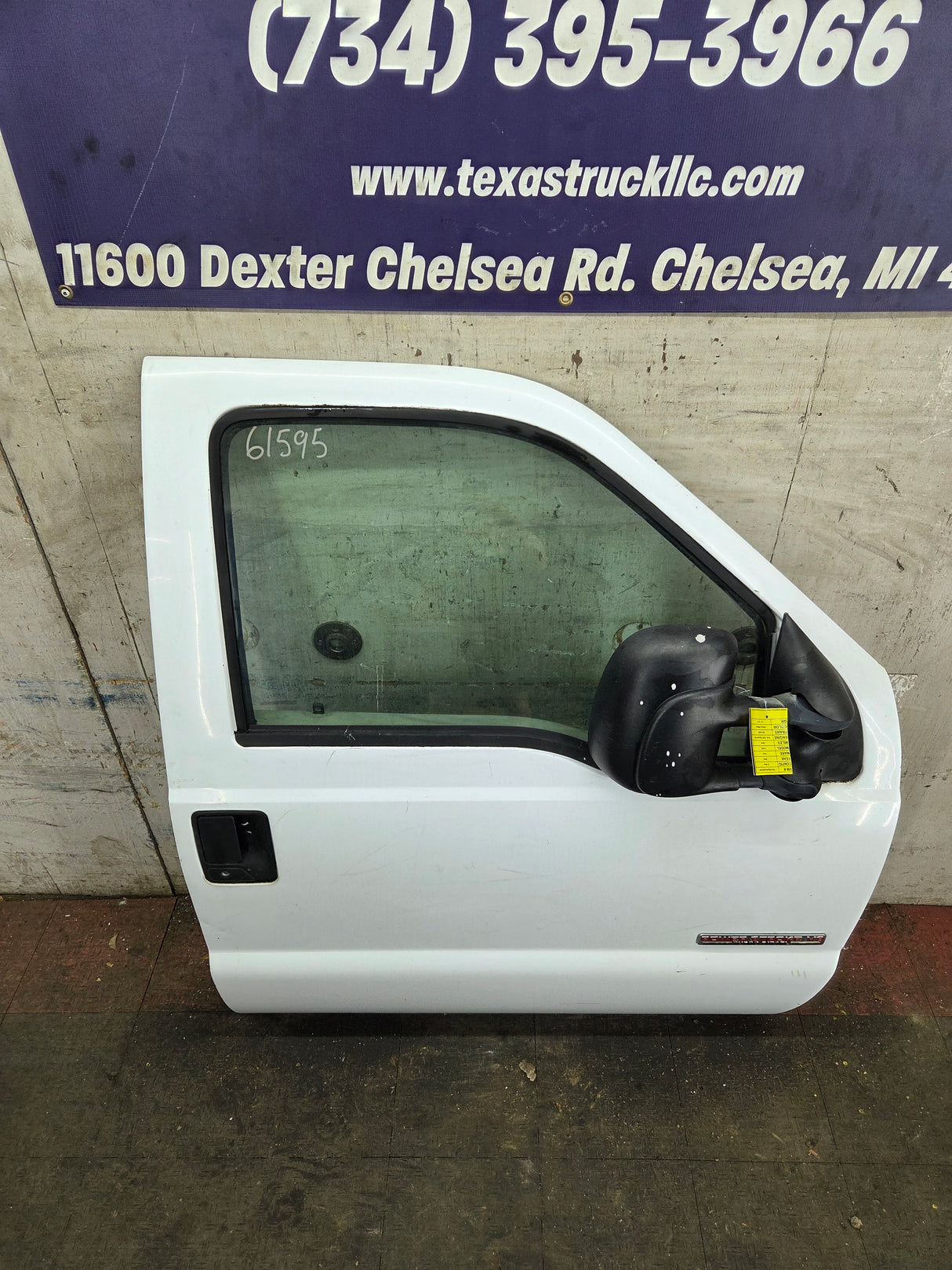 1999-2011 Ford Super Duty RH Passenger Side Front Door F250 F350 F450 F550