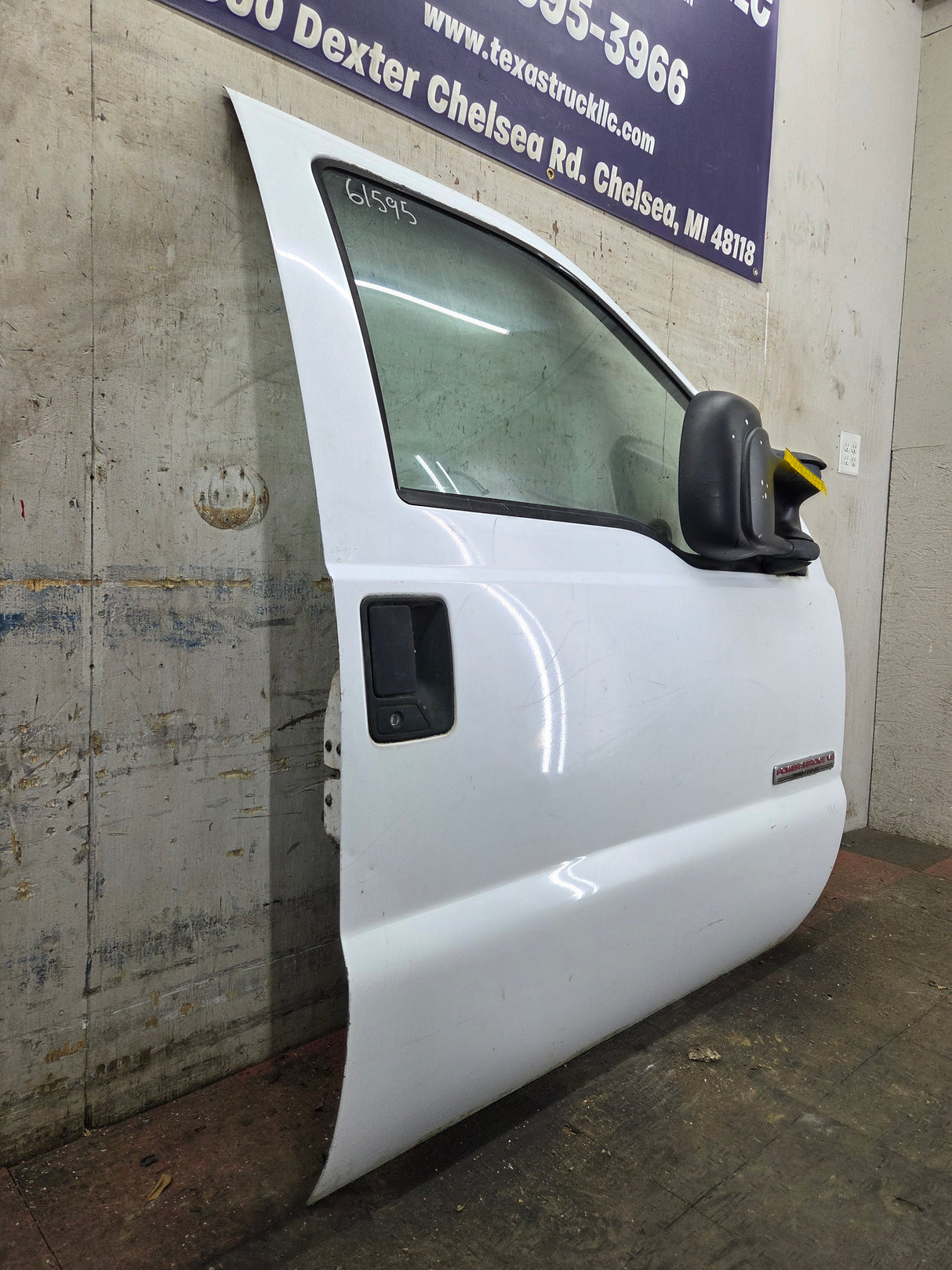 1999-2011 Ford Super Duty RH Passenger Side Front Door F250 F350 F450 F550