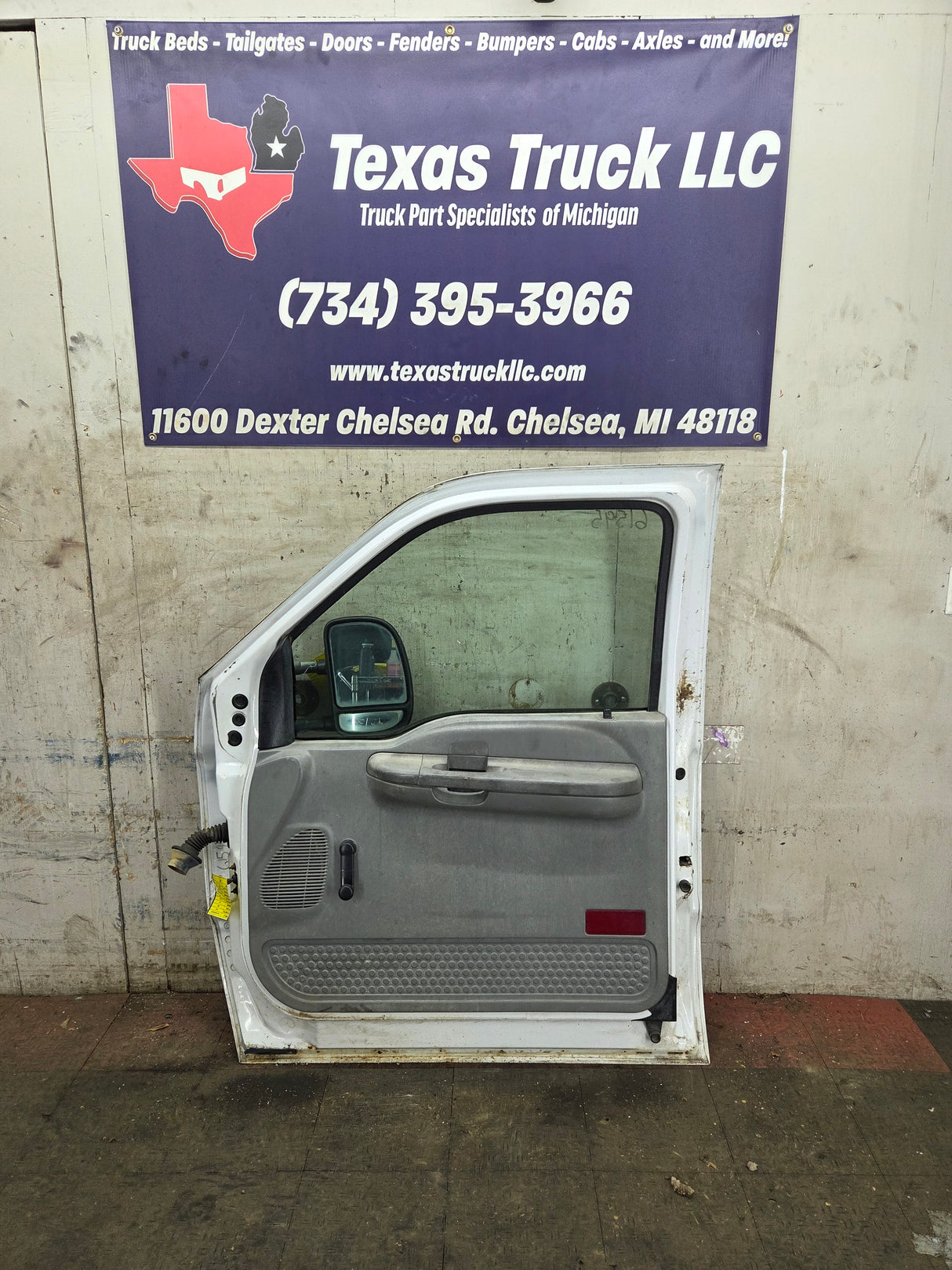 1999-2011 Ford Super Duty RH Passenger Side Front Door F250 F350 F450 F550