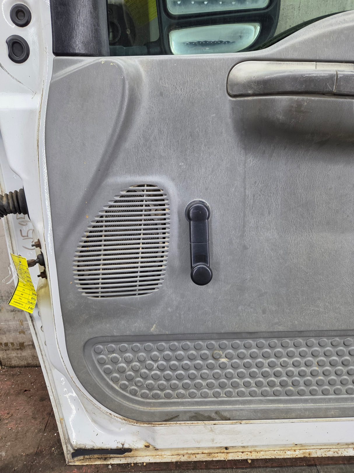 1999-2011 Ford Super Duty RH Passenger Side Front Door F250 F350 F450 F550