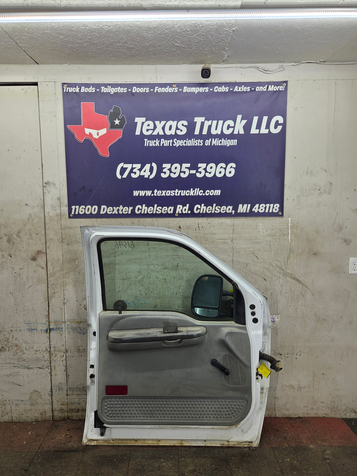 1999-2011 Ford Super Duty LH Driver Side Front Door F250 F350 F450 F550