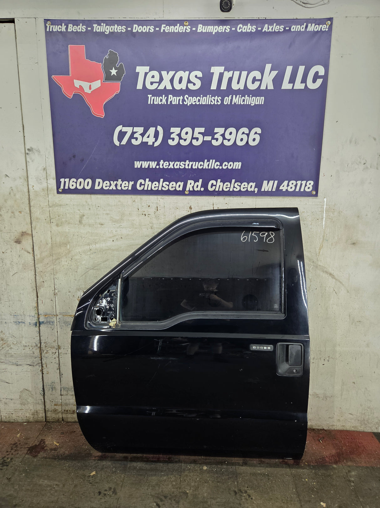 2008-2011 Ford Super Duty / Excursion Front Drivers LH Door F250 F350 F450 F550