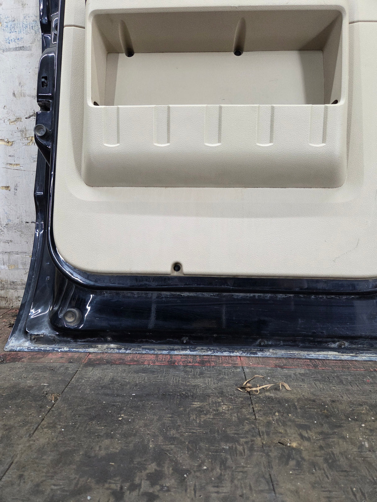 2008-2011 Ford Super Duty Driver Side Rear Door LH Crew Cab F250 F350 F450 F550