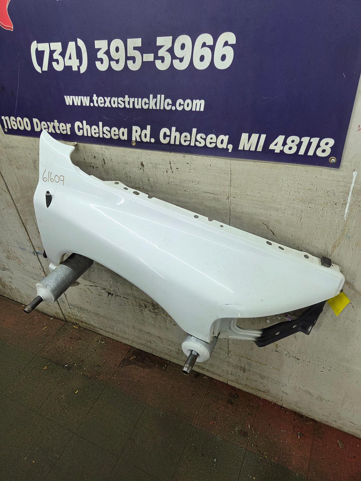2003-2005 Dodge Ram 3rd Gen 1500 2500 3500 RH Passenger Side Fender
