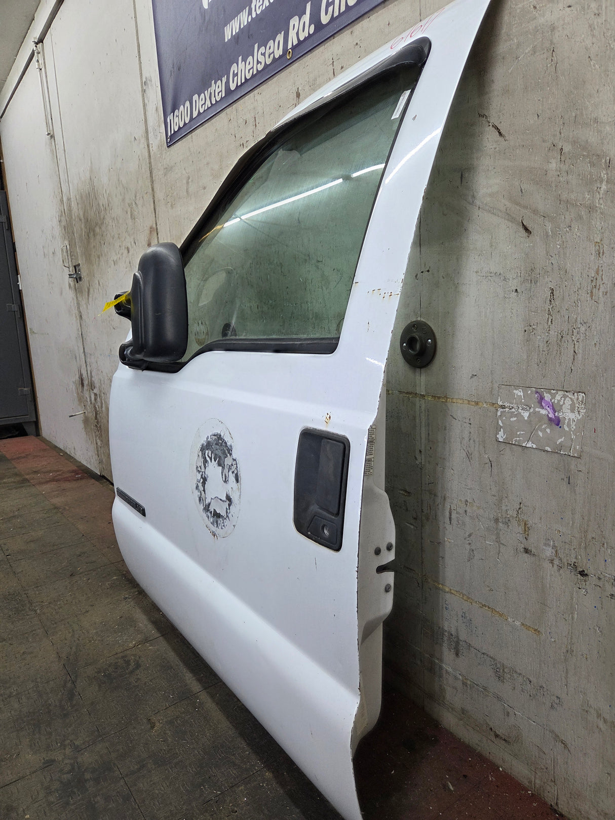 1999-2011 Ford Super Duty LH Driver Side Front Door F250 F350 F450 F550