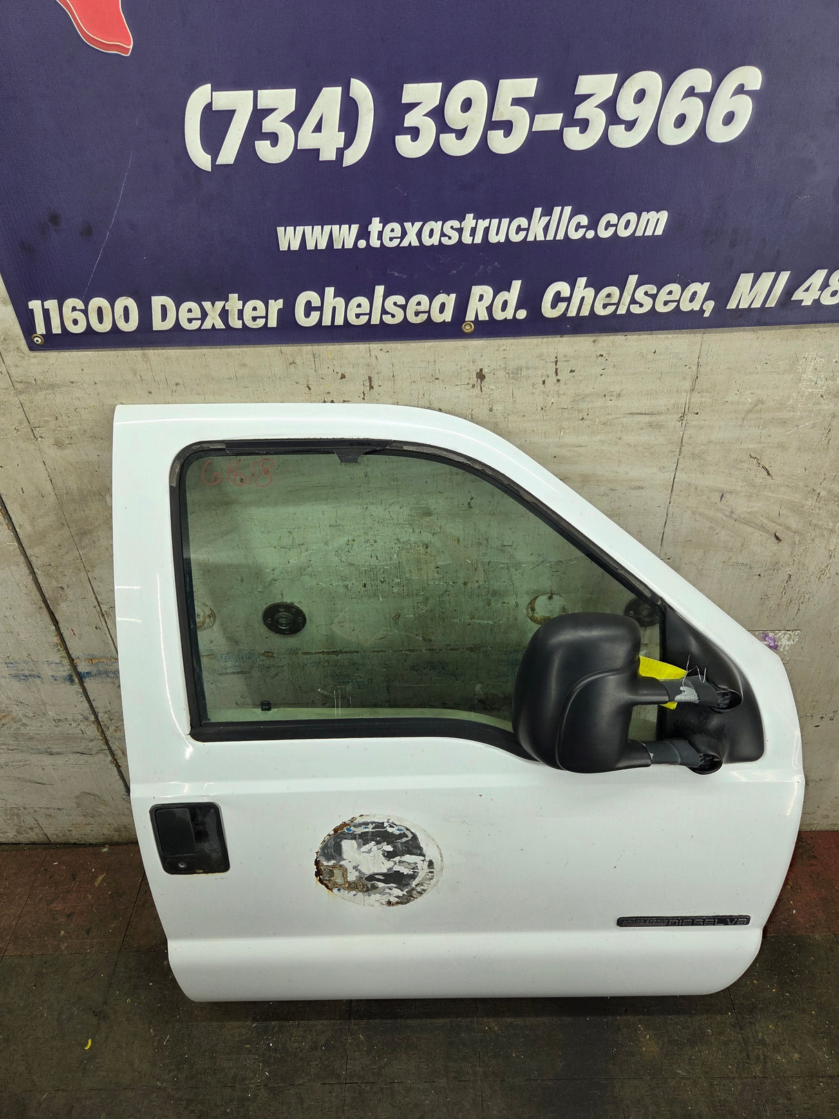 1999-2011 Ford Super Duty RH Passenger Side Front Door F250 F350 F450 F550