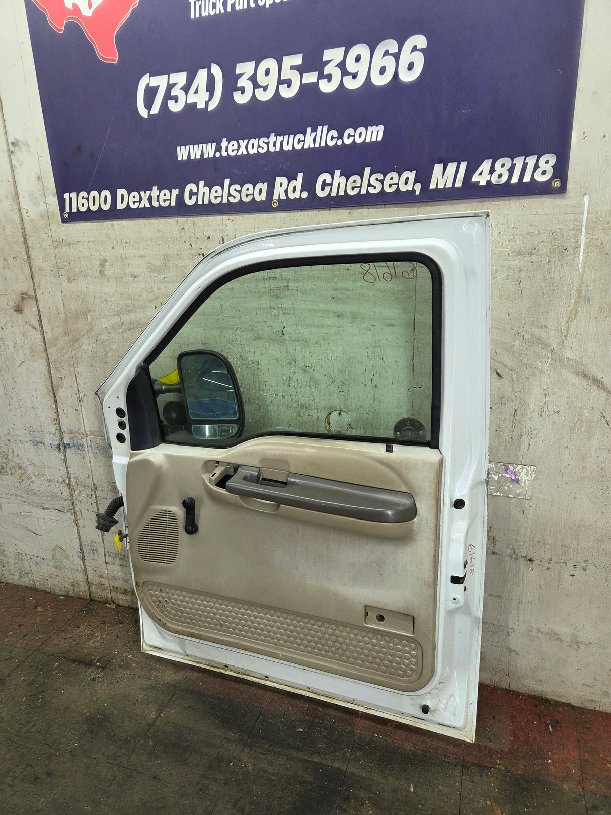 1999-2011 Ford Super Duty RH Passenger Side Front Door F250 F350 F450 F550