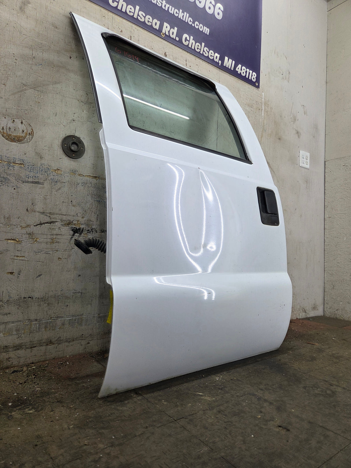 1999-2011 Ford Super Duty LH Driver Side Rear Crew Cab Door F250 F350 F450 F550