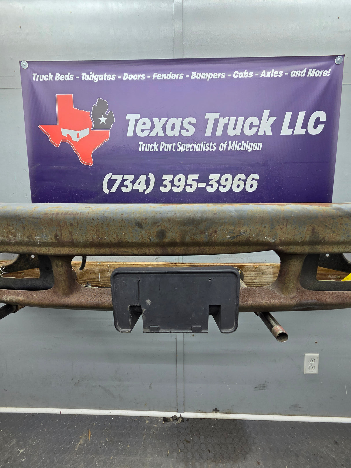 1999-2004 Ford Super Duty F250 F350 F450 F550 Excursion Front Bumper
