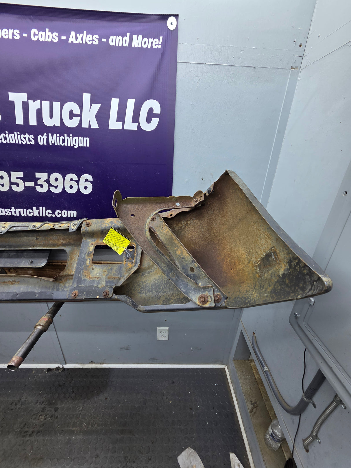 1999-2004 Ford Super Duty F250 F350 F450 F550 Excursion Front Bumper