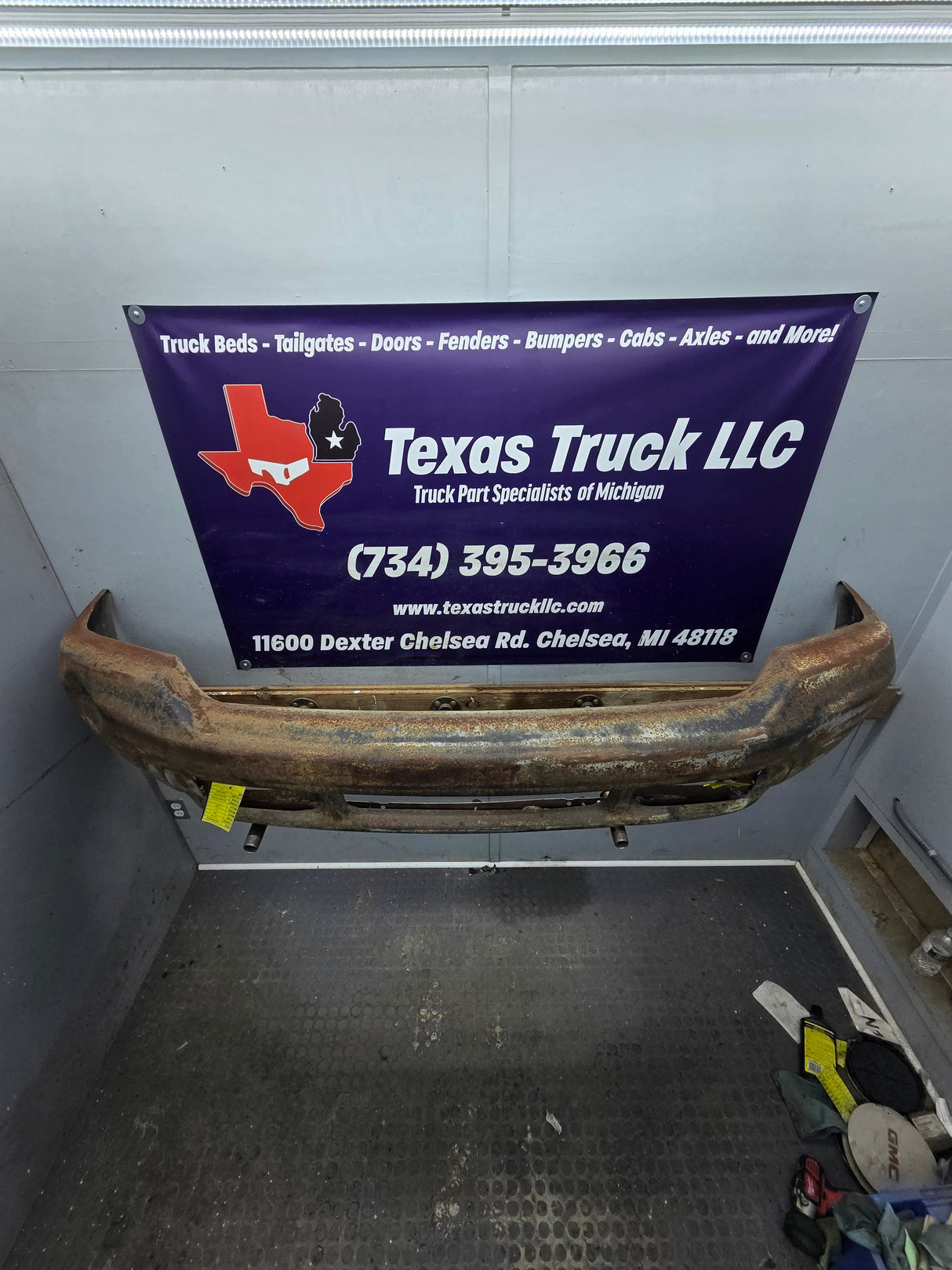 1999-2004 Ford Super Duty F250 F350 F450 F550 Excursion Front Bumper