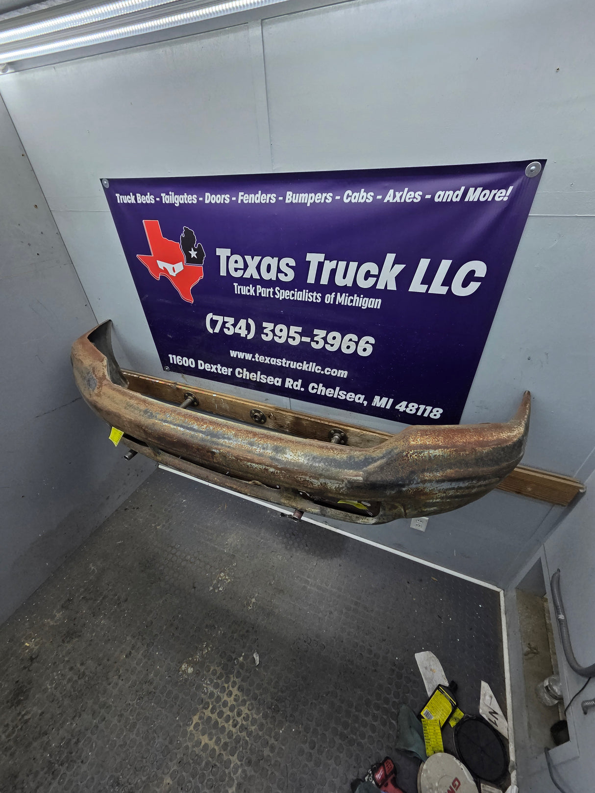 1999-2004 Ford Super Duty F250 F350 F450 F550 Excursion Front Bumper