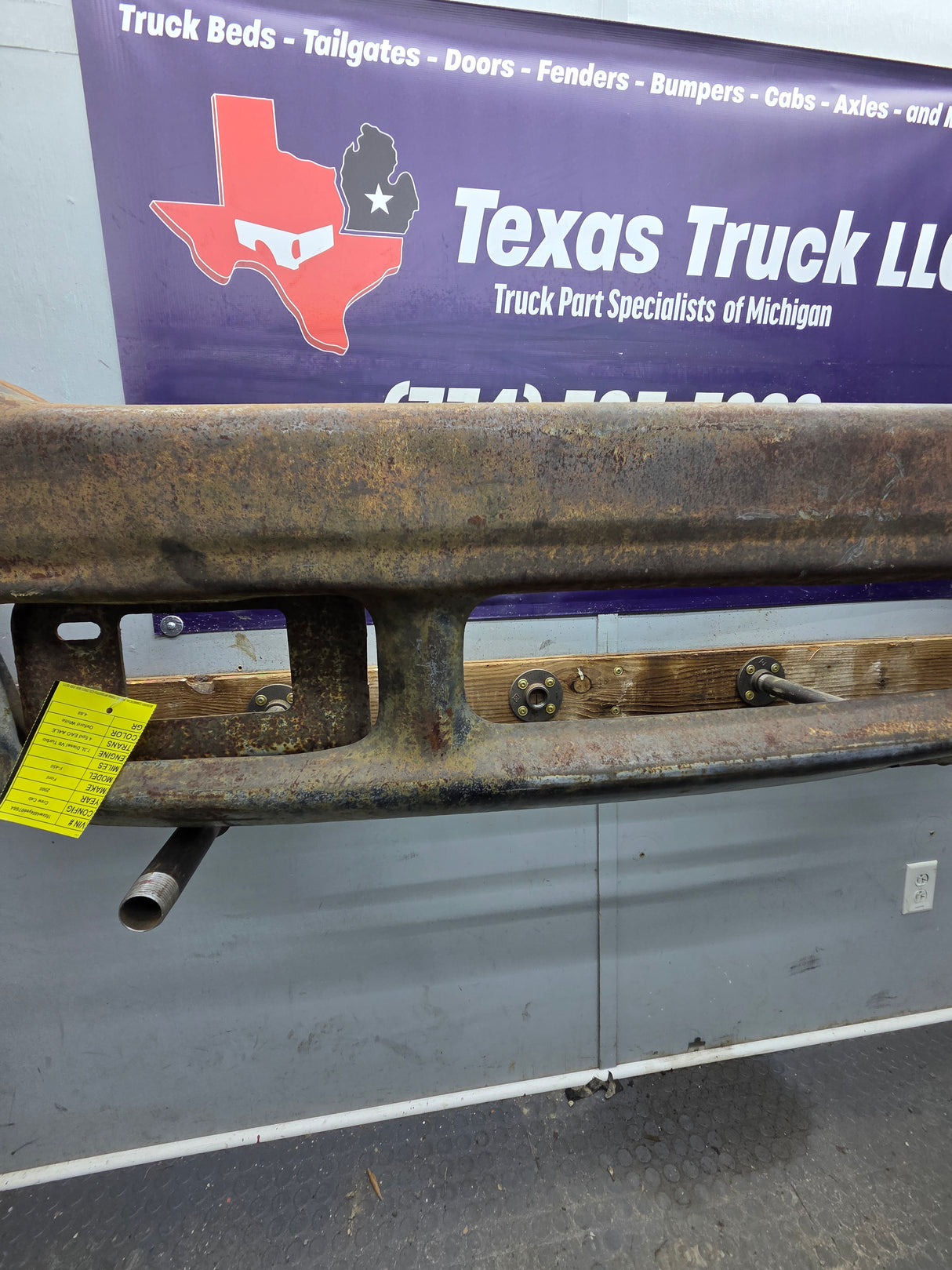 1999-2004 Ford Super Duty F250 F350 F450 F550 Excursion Front Bumper