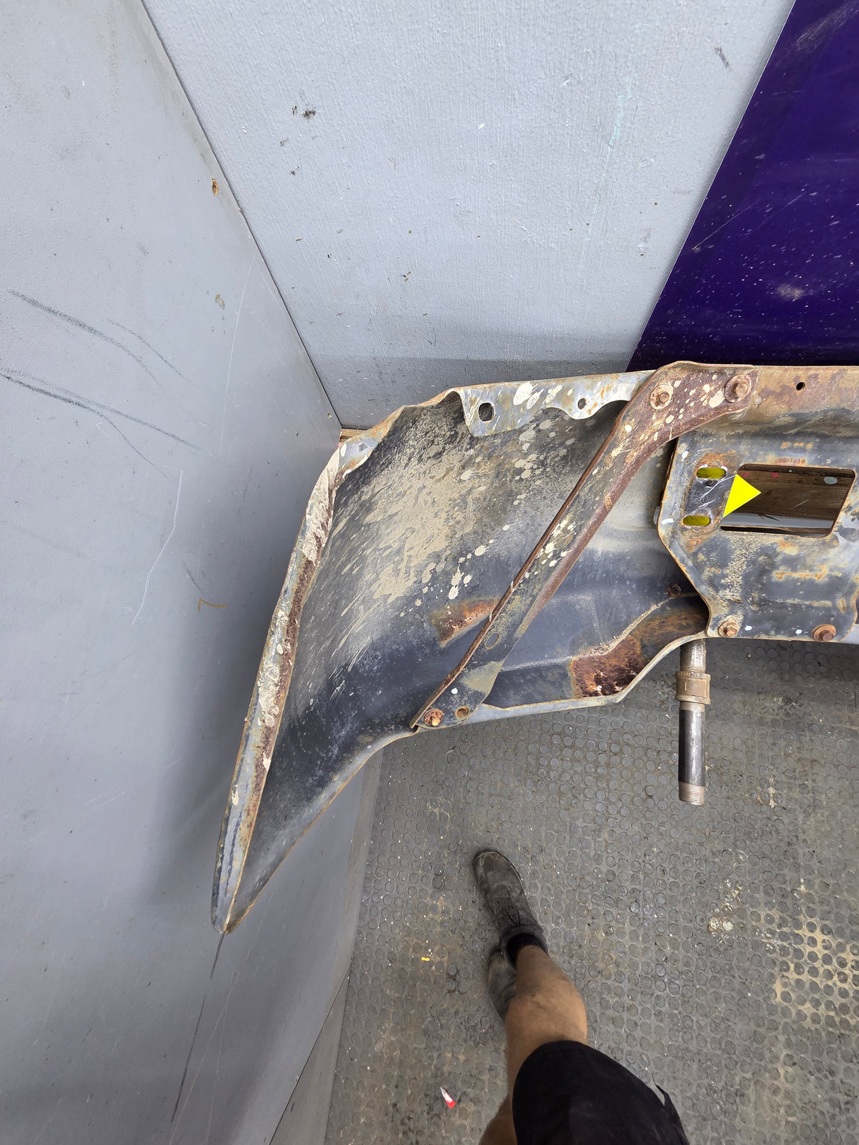 1999-2004 Ford Super Duty F250 F350 F450 F550 Excursion Front Bumper