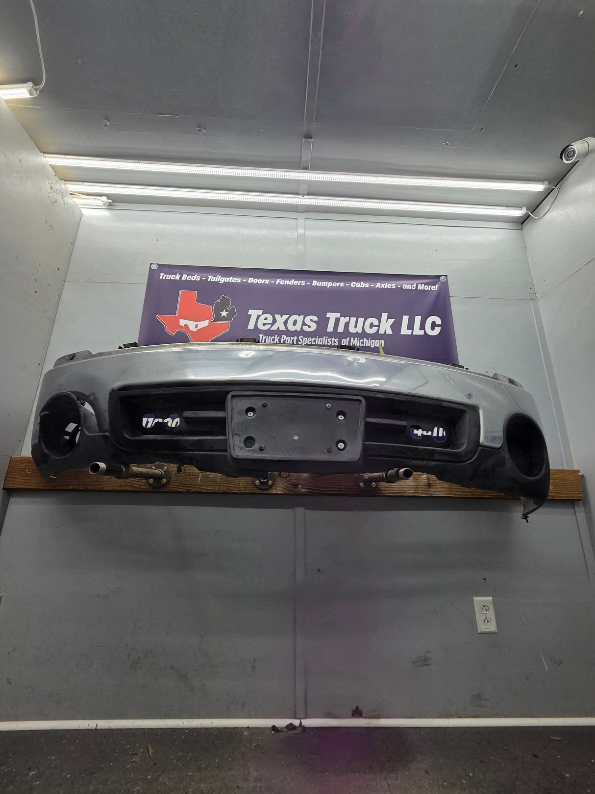 2007-2008 GMC Sierra 1500 Front Bumper