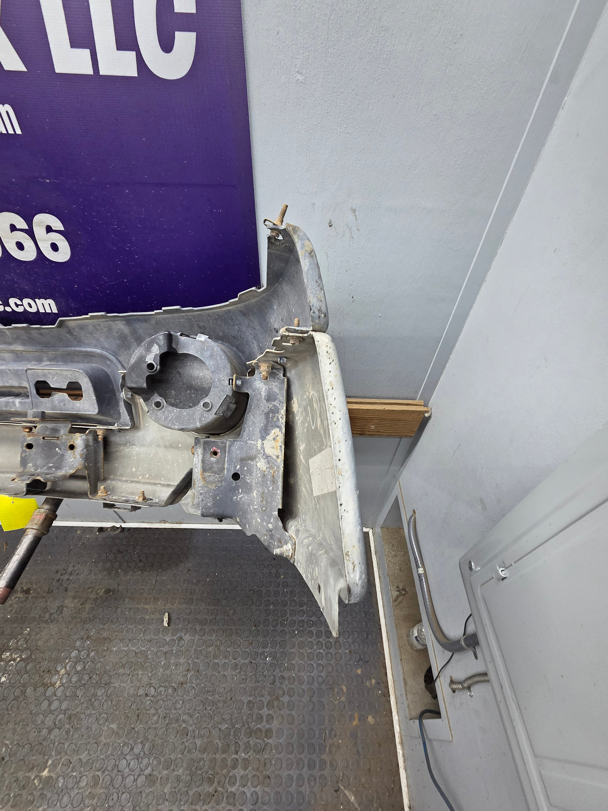 2007-2008 GMC Sierra 1500 Front Bumper