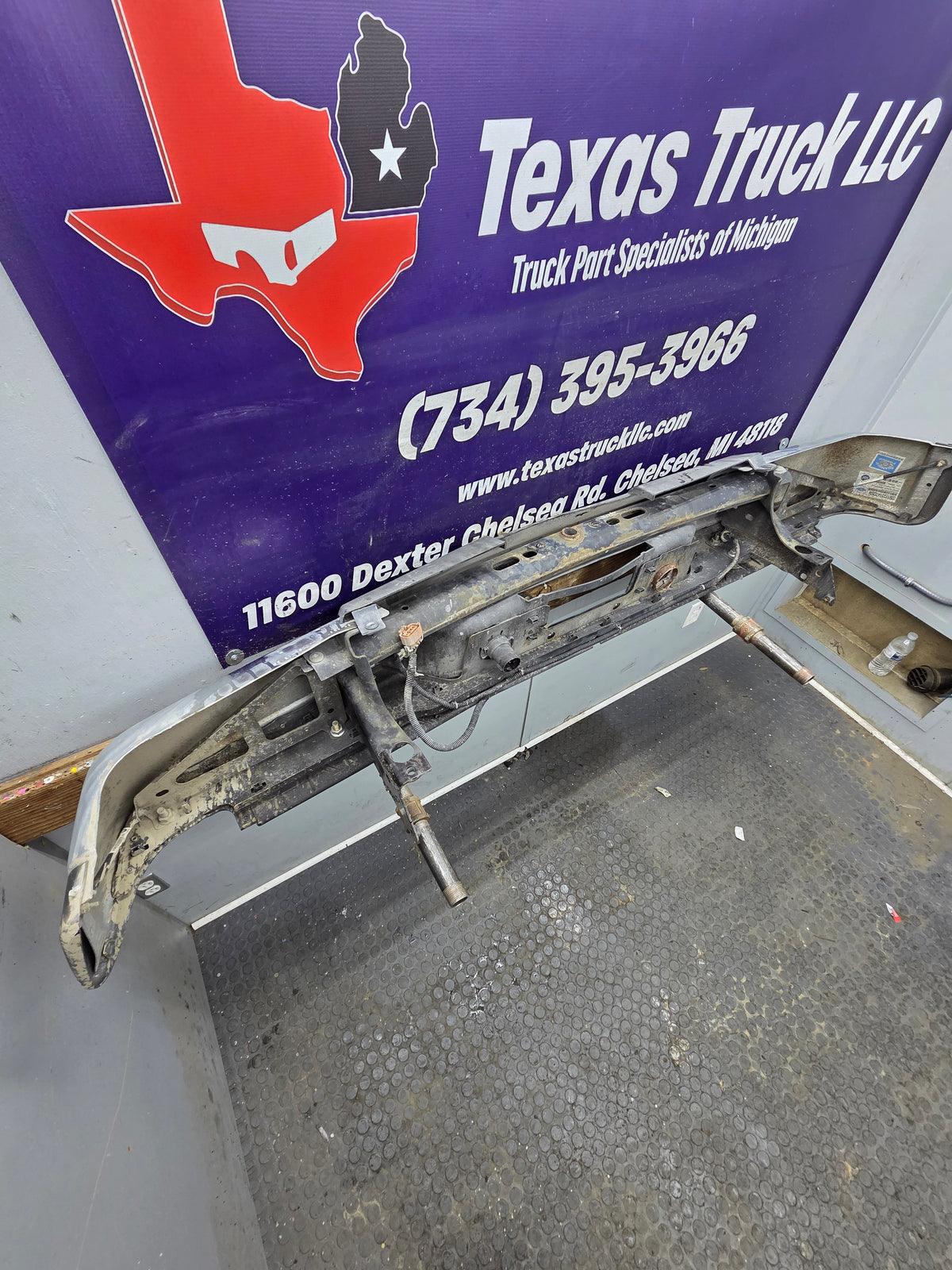 2011-2014 Chevrolet Silverado / GMC Sierra 2500 3500 HD Rear Bumper