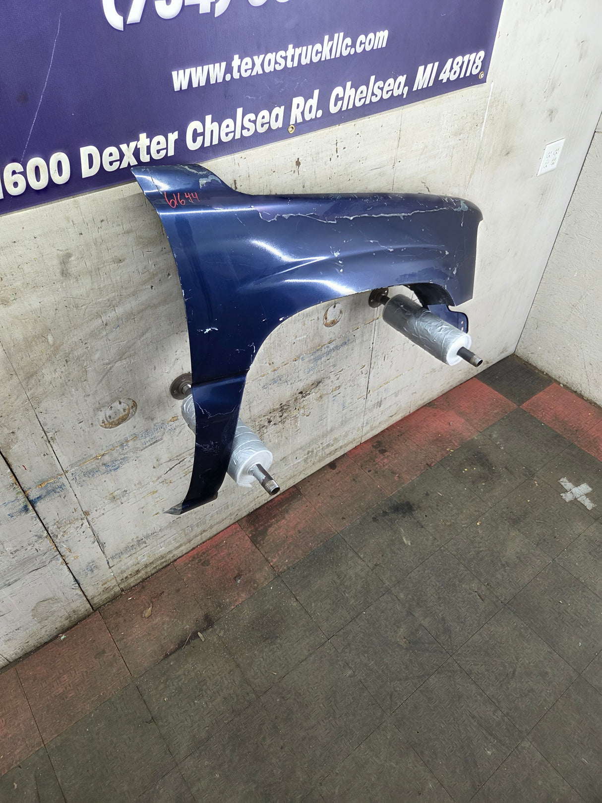 1999-2002 Chevrolet Silverado / Tahoe / Suburban 1500 2500 3500 HD Passenger Front Fender