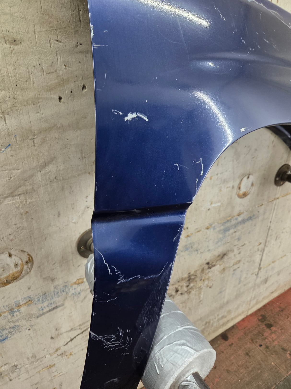1999-2002 Chevrolet Silverado / Tahoe / Suburban 1500 2500 3500 HD Passenger Front Fender