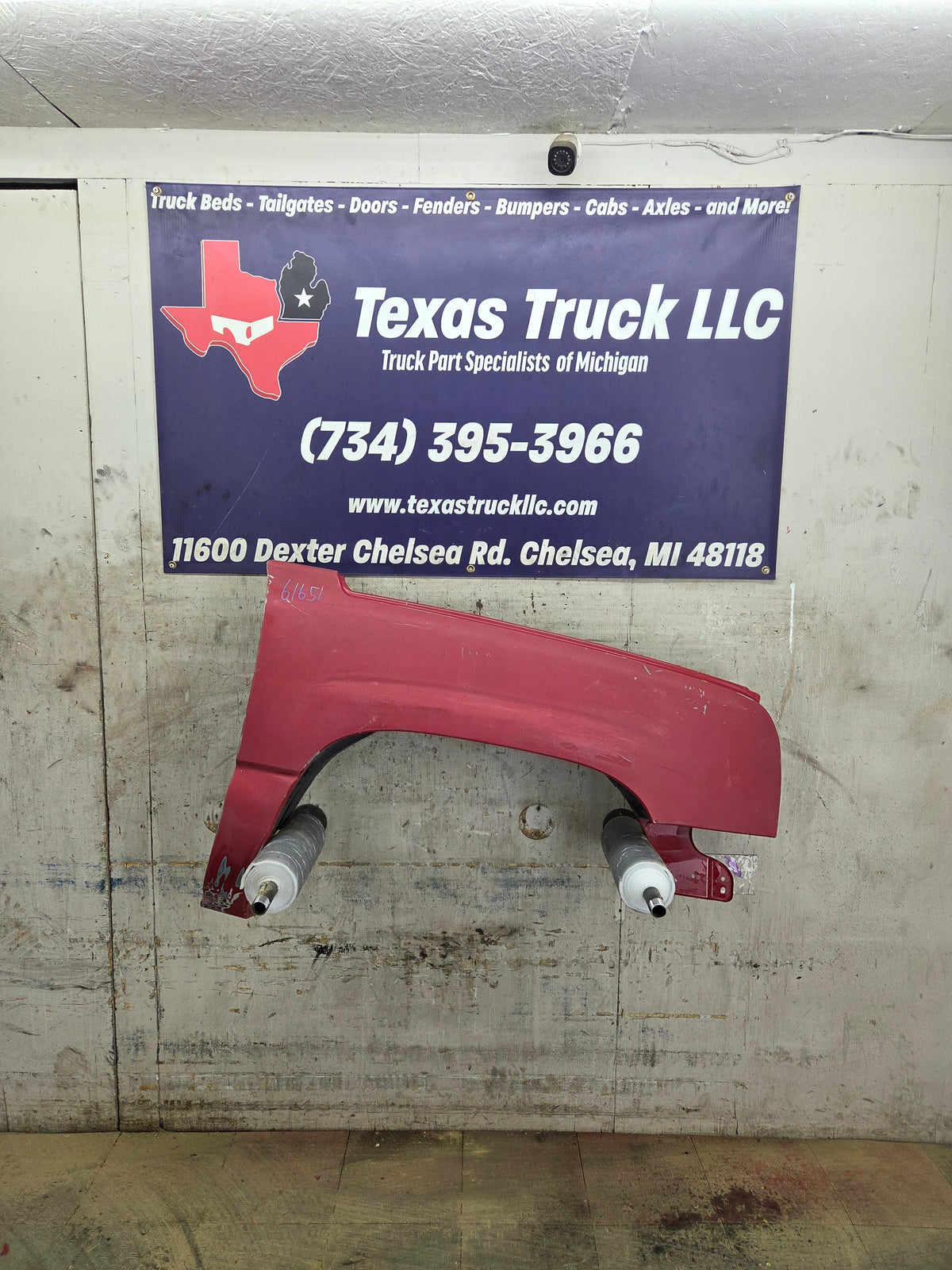2003-2007 Chevrolet Silverado / Tahoe / Suburban 1500 2500 3500 HD RH Passenger Side "Cateye" Front Fender