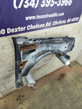 2003-2007 Chevrolet Silverado / Tahoe / Suburban 1500 2500 3500 HD LH Driver Side "Cateye" Front Fender
