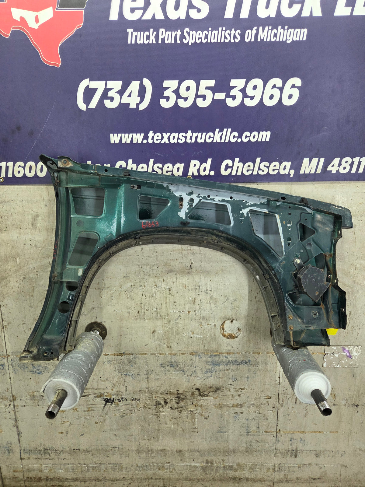 1982-1993 Chevrolet / GMC S10 S15 Sonoma Left Hand Driver Side Front Fender-Damage