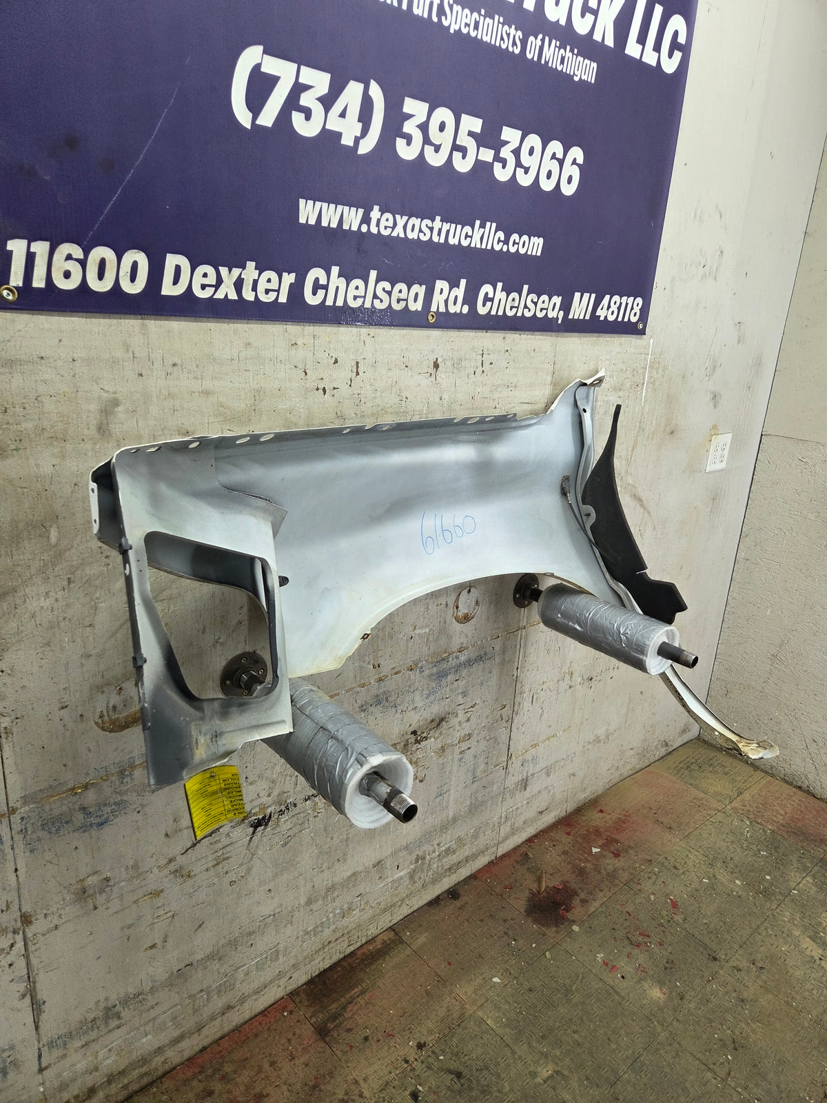 2003-2005 Dodge Ram 3rd Gen 1500 2500 3500 RH Passenger Side Fender