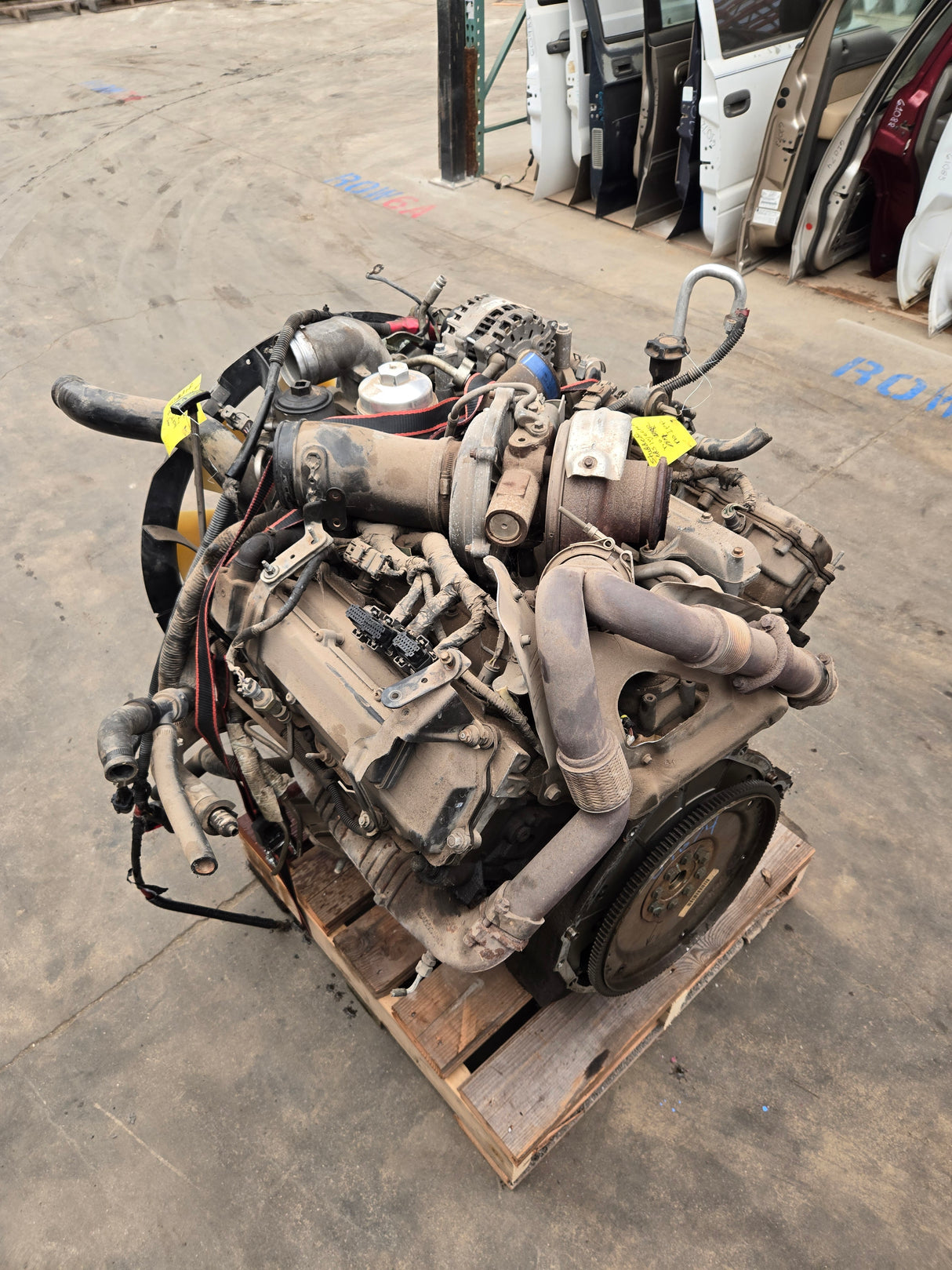 2005-2007 Ford 6.0L Power Stroke Diesel Engine HEADSTUDDED Needs injectors