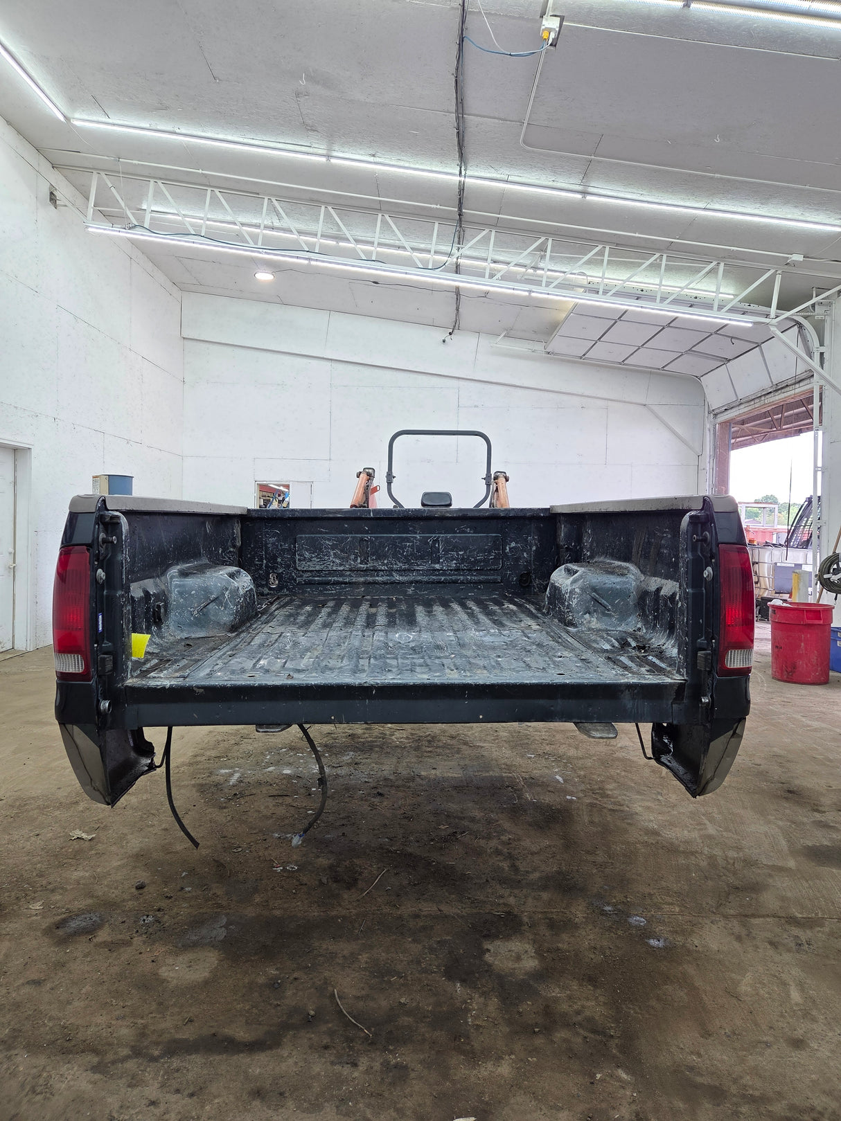 1999-2010 Ford Super Duty F250 F350 6' 9" Short Truck Bed
