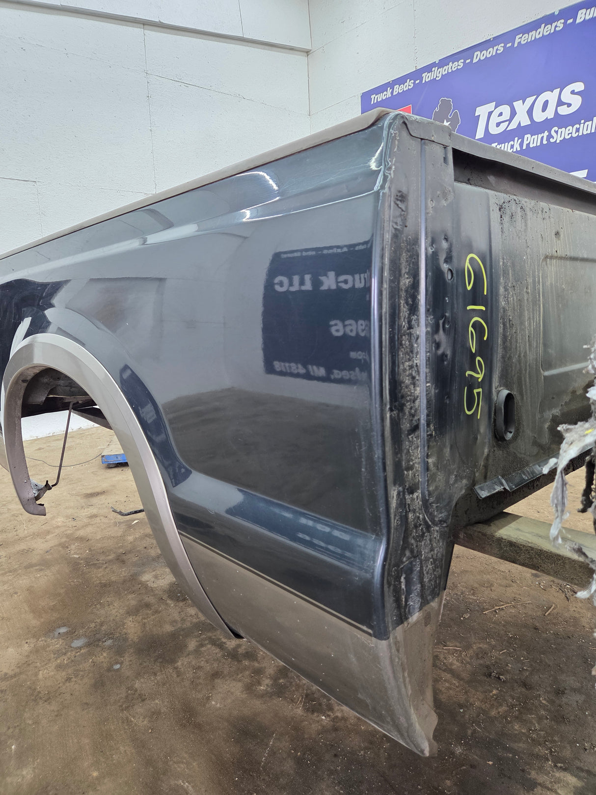 1999-2010 Ford Super Duty F250 F350 6' 9" Short Truck Bed