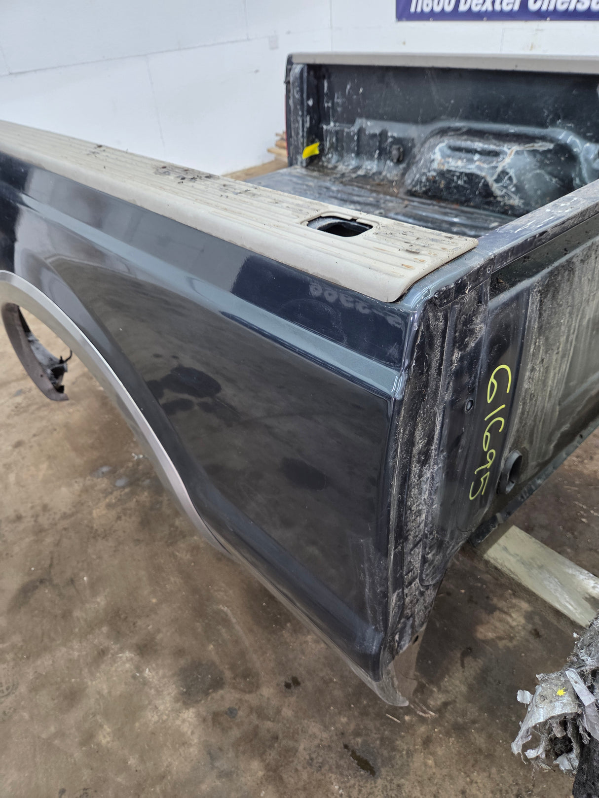 1999-2010 Ford Super Duty F250 F350 6' 9" Short Truck Bed