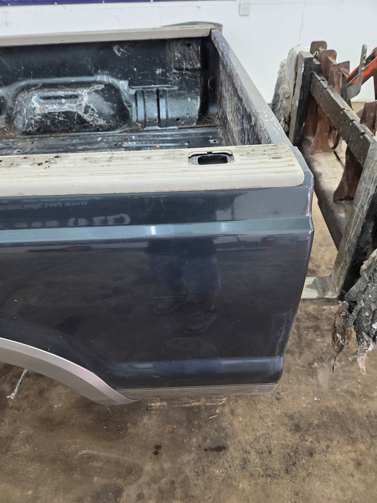 1999-2010 Ford Super Duty F250 F350 6' 9" Short Truck Bed