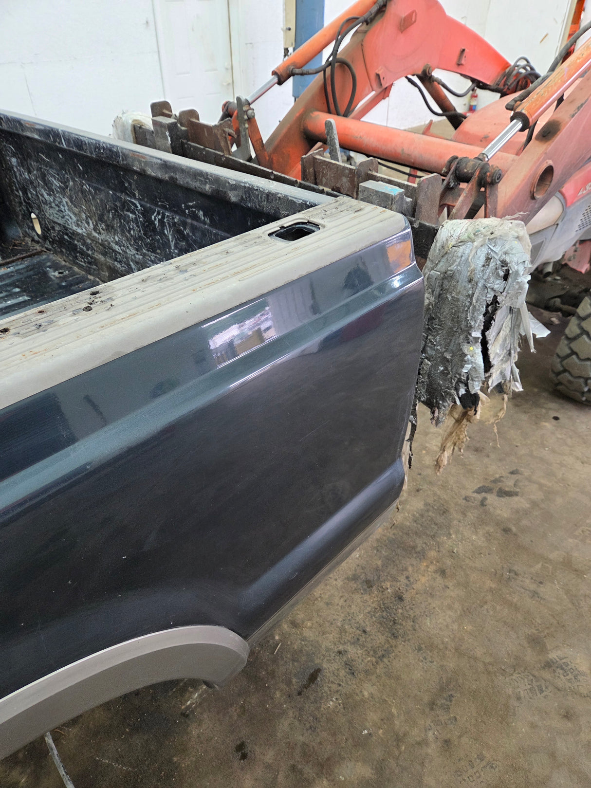 1999-2010 Ford Super Duty F250 F350 6' 9" Short Truck Bed