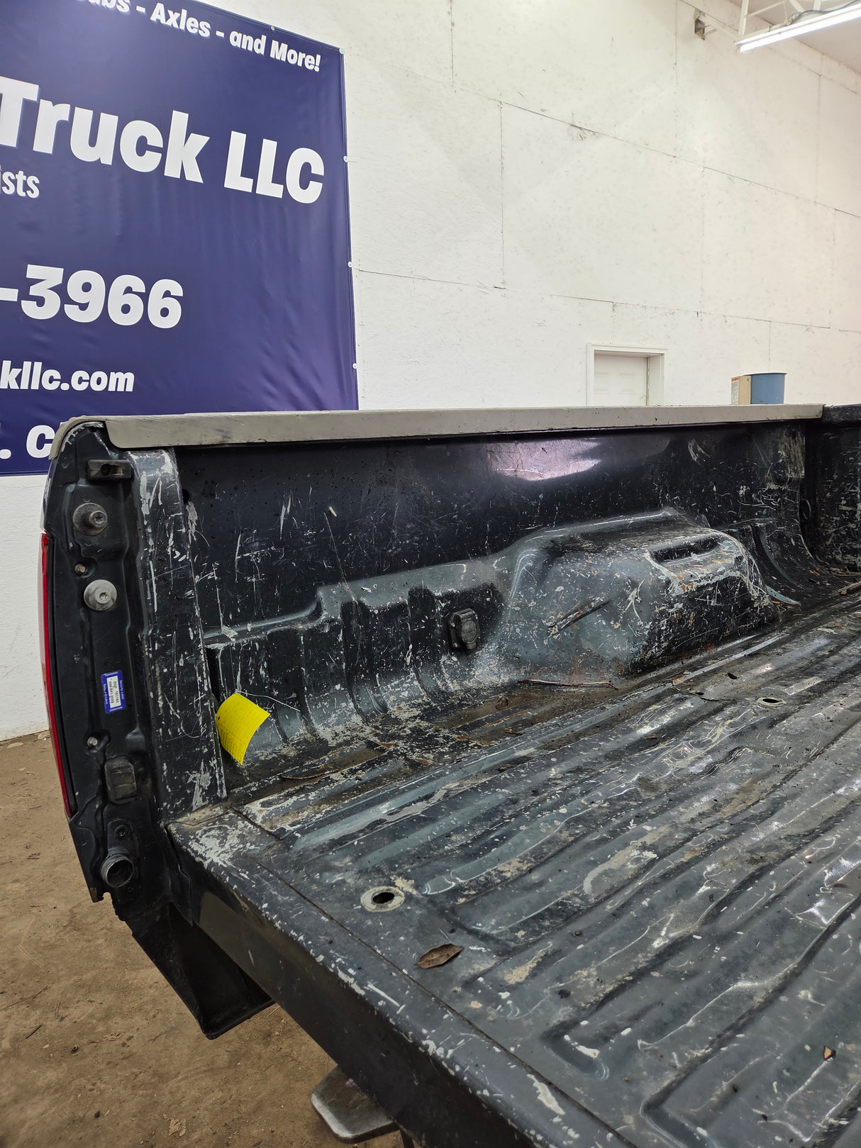 1999-2010 Ford Super Duty F250 F350 6' 9" Short Truck Bed