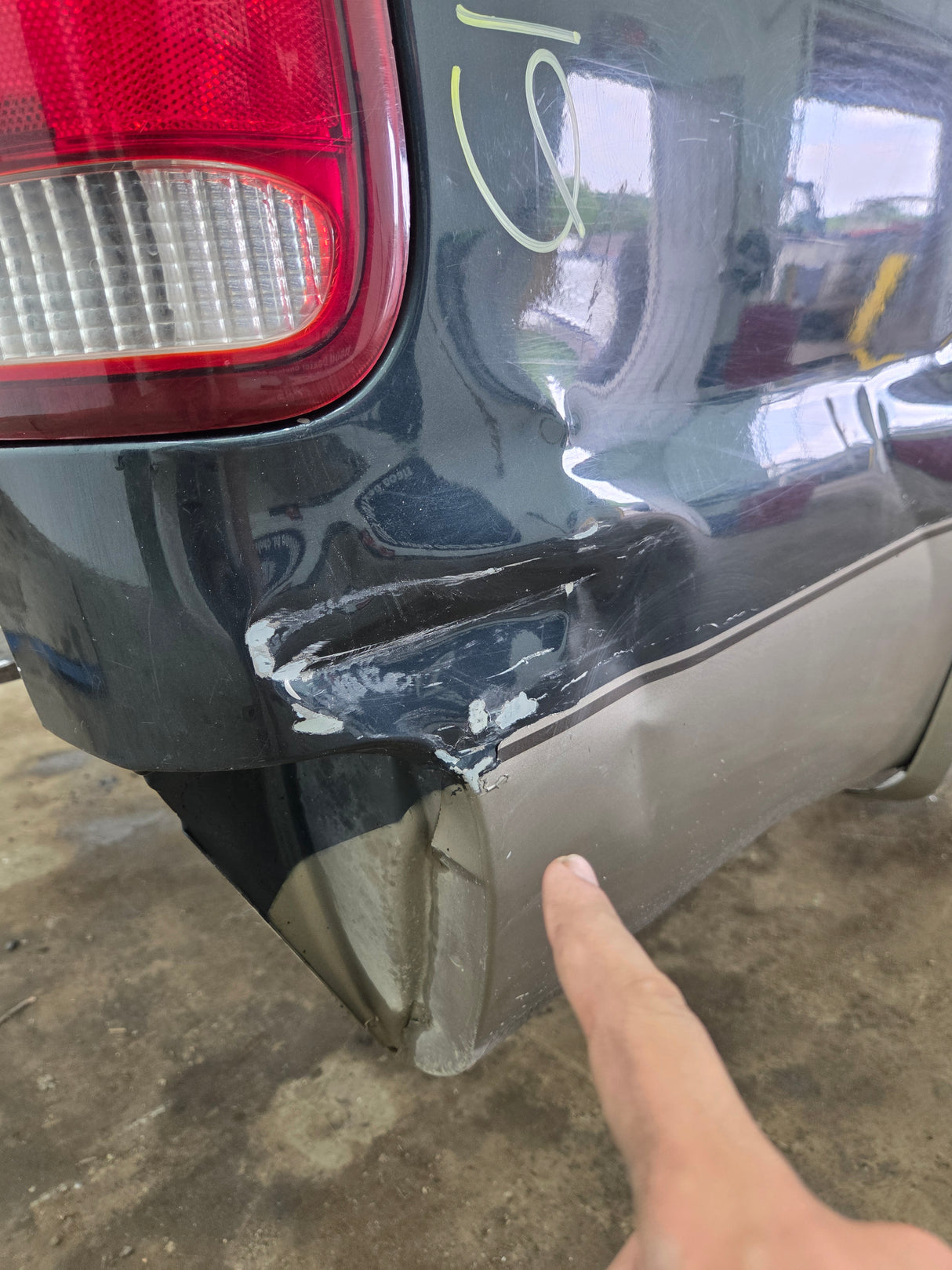 1999-2010 Ford Super Duty F250 F350 6' 9" Short Truck Bed