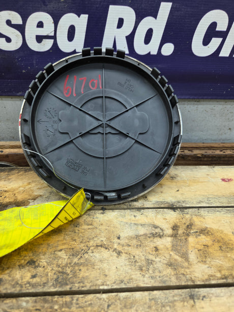 1999-2005 GMC Sierra Yukon Safari Center Cap Hub Cap 15040220