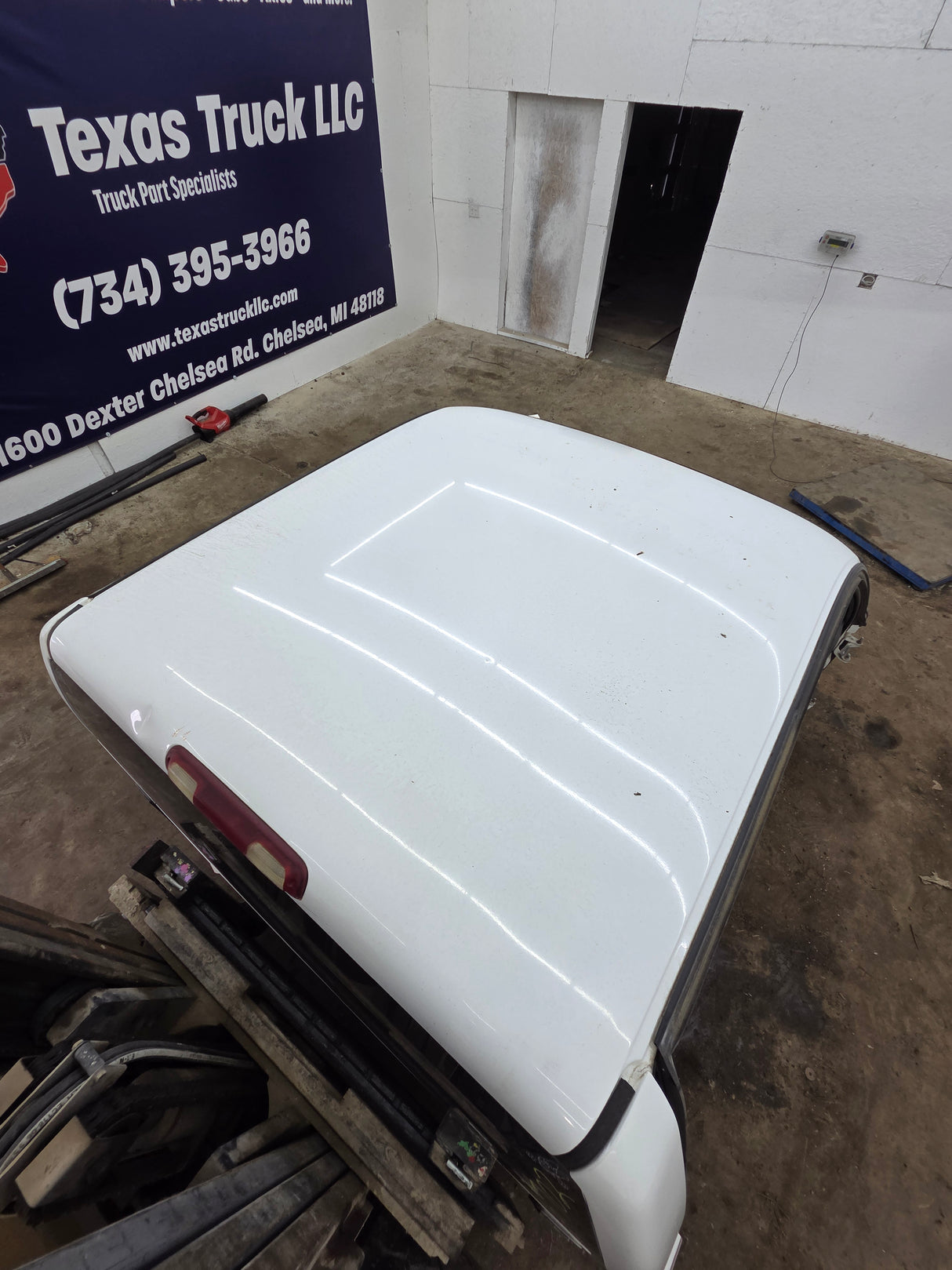 1999-2007 Chevrolet Silverado / GMC Sierra 1500 2500 HD 3500HD Extended Cab Body