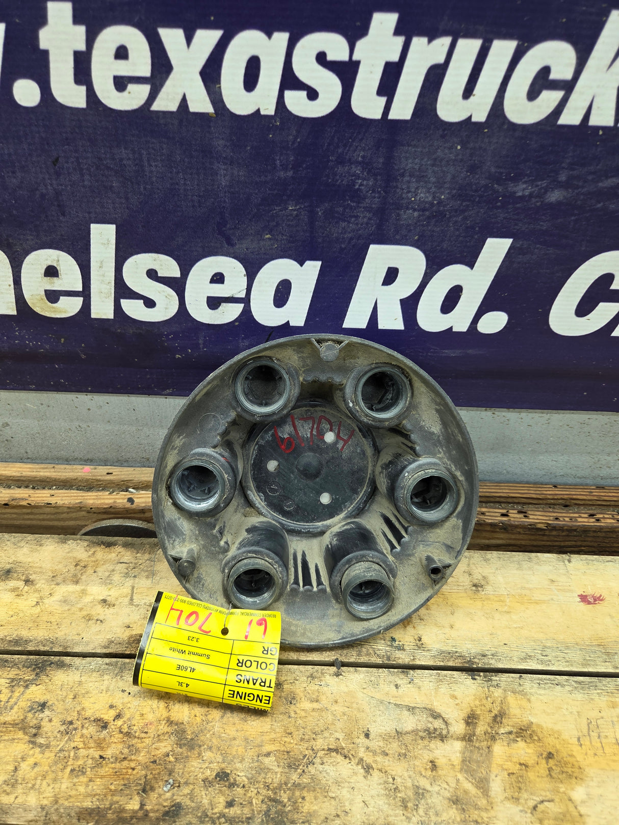 1999-2018 Chevrolet Silverado Tahoe Suburban Avalanche 1500 Center Cap Hub Cap 9596661