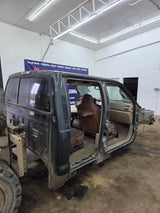 2005-2007 Ford Super Duty F250 F350 F450 F550 XLT 4 Door Crew Cab